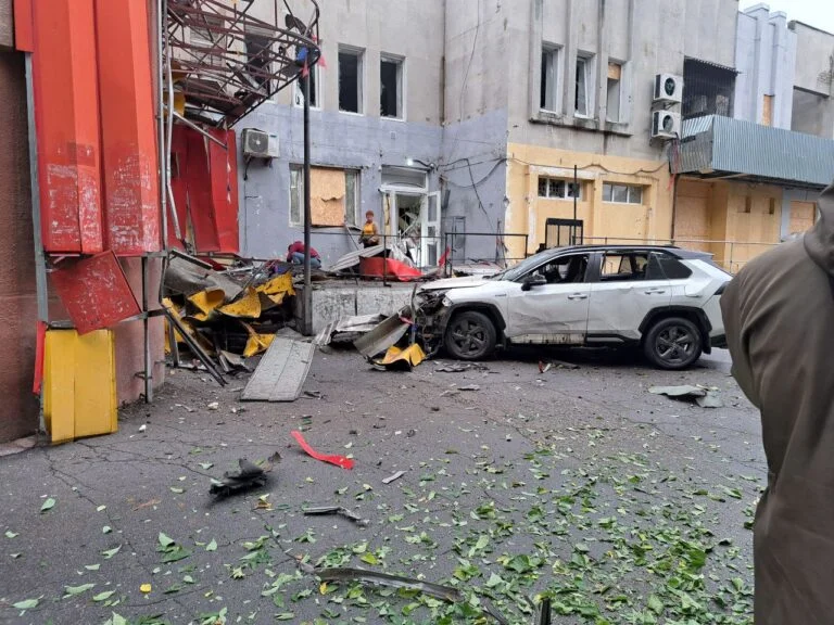 Окупаційна влада готує довічні строки для “підозрюваних” у справі новокаховського колаборанта Леонтьєва