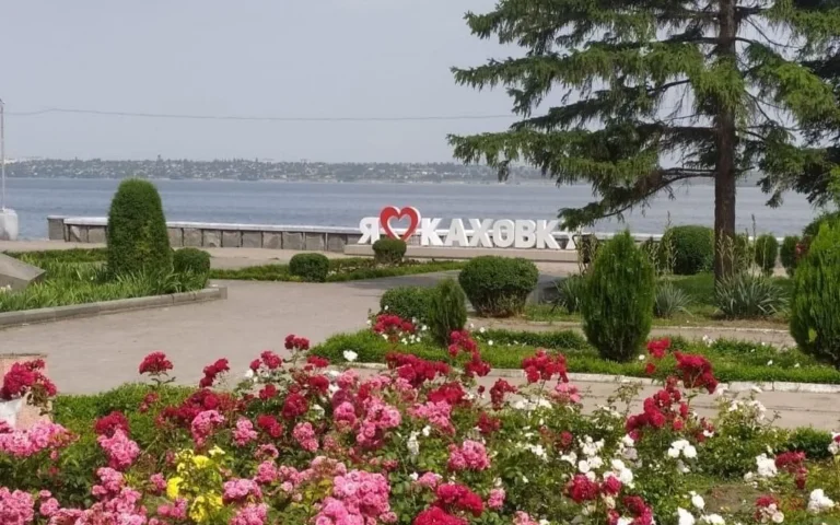 In the Kakhovska community, fewer than 10 thousand people remain — the legitimate authorities