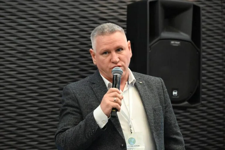 В Україні вперше винесли вирок за злочин проти природно-заповідного фонду. Засуджено окупаційного директора заповідника на Херсонщині Окупаційний директор Асканії нової Мещеряков