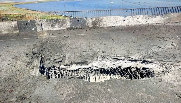 Через удар по Чонгарському мосту зірвалося постачання військ РФ через Крим – Філатов